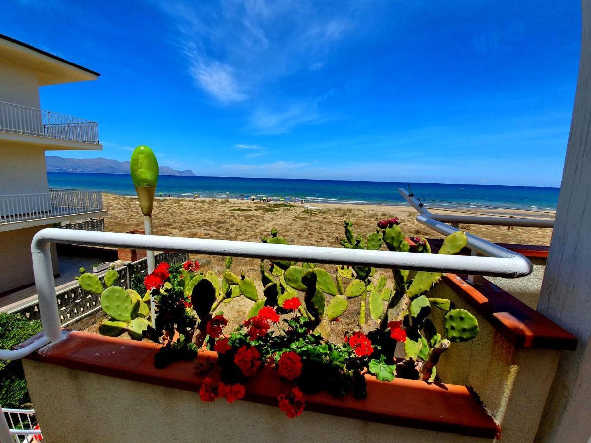 Castellammare Holiday Alcamo Marina Exterior photo